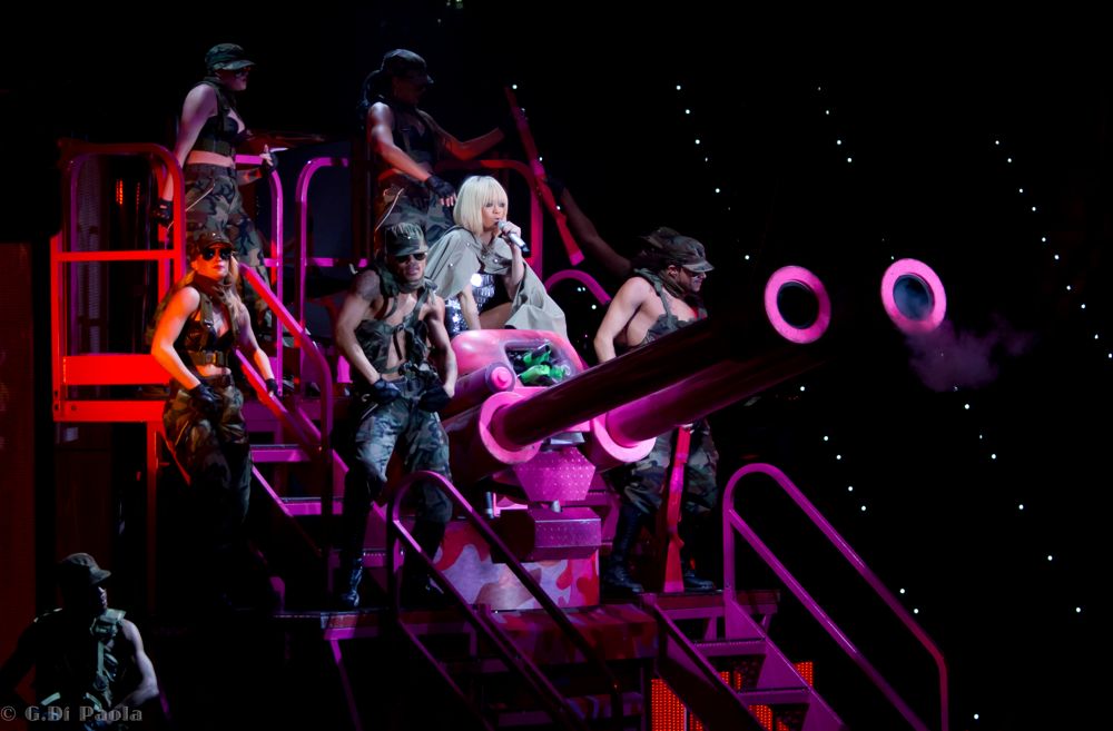 Rihanna Loud Tour Torino