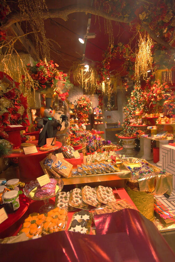 Lo spirito del natale . . . commeciale