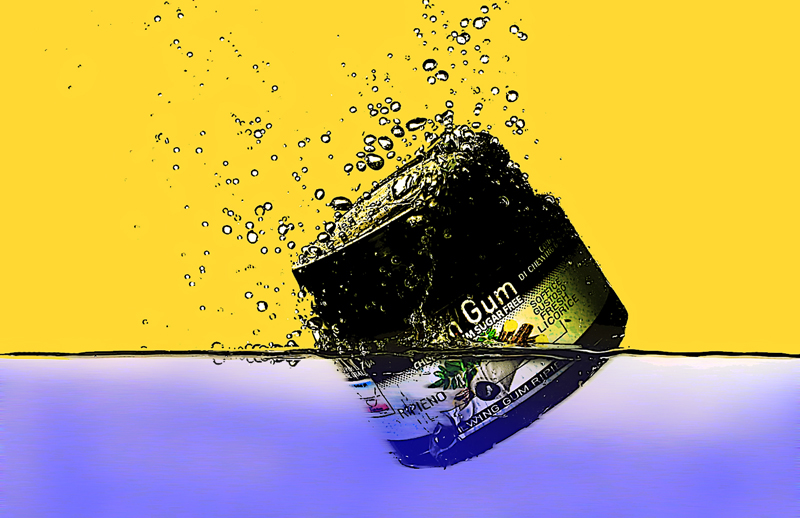 Un tuffo dove l'acqua � pi� blu . . .