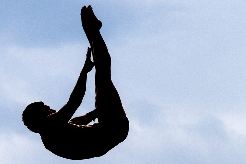 tuffo in contro luce