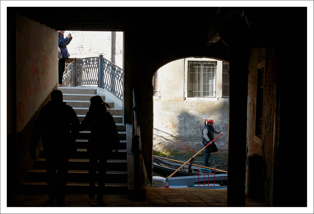 Sottoportego sul canal...
