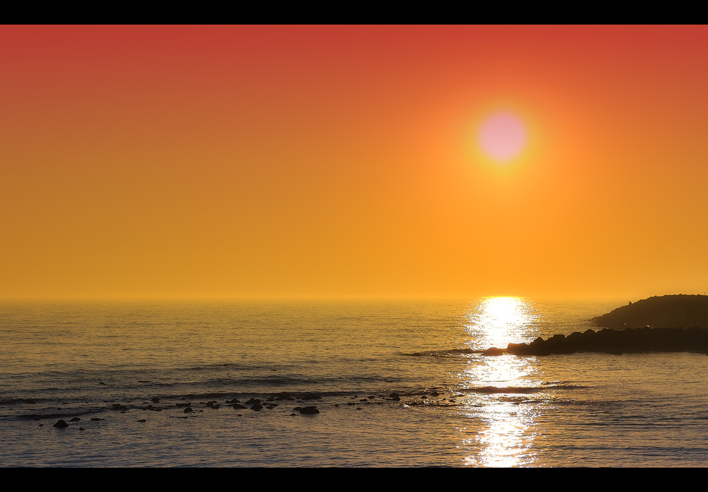 Tramonto con foschia a Ostia