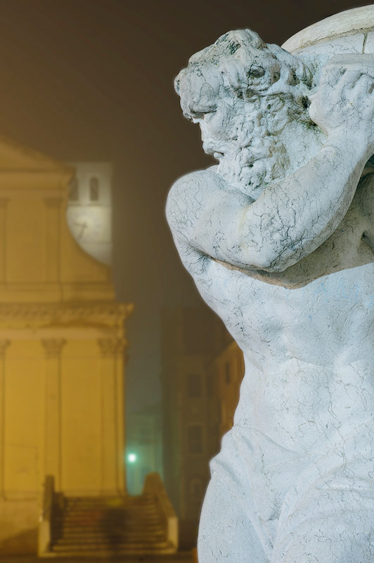 Dal stendardo.......