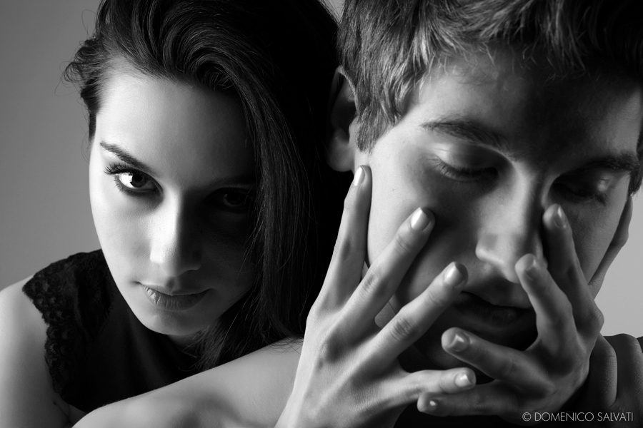 Possessione...non diabolica ma quasi....