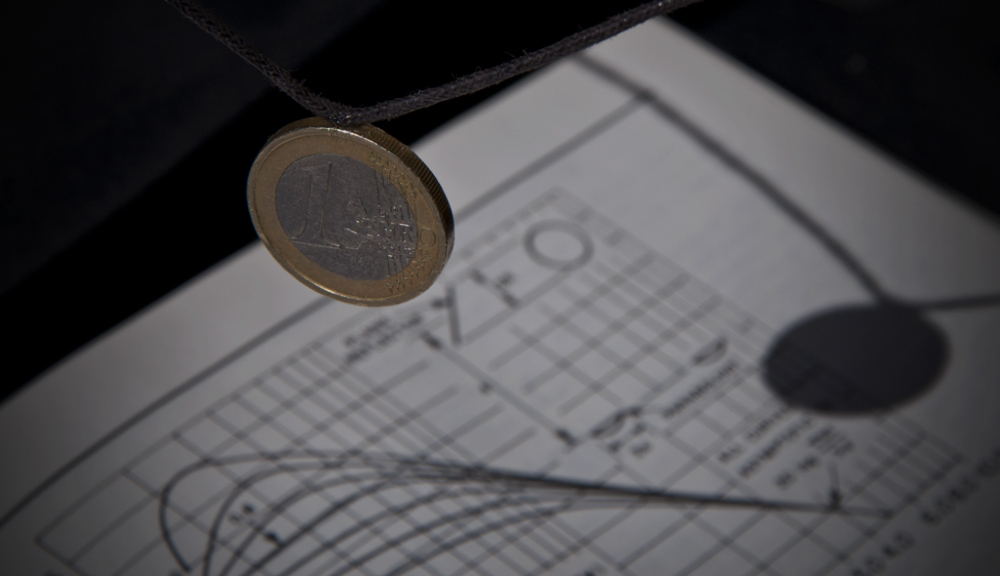 Appeso a un filo....