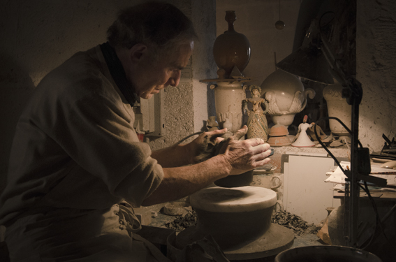 LAVORAZIONE  DLLA CERAMICA