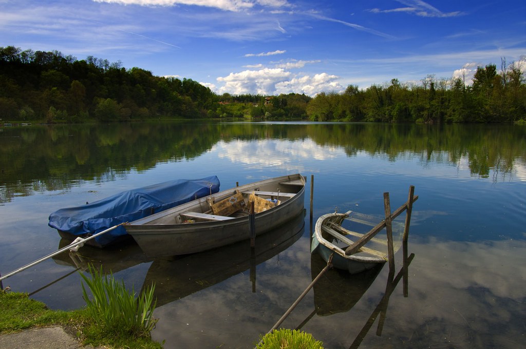 Silenzio, si affonda