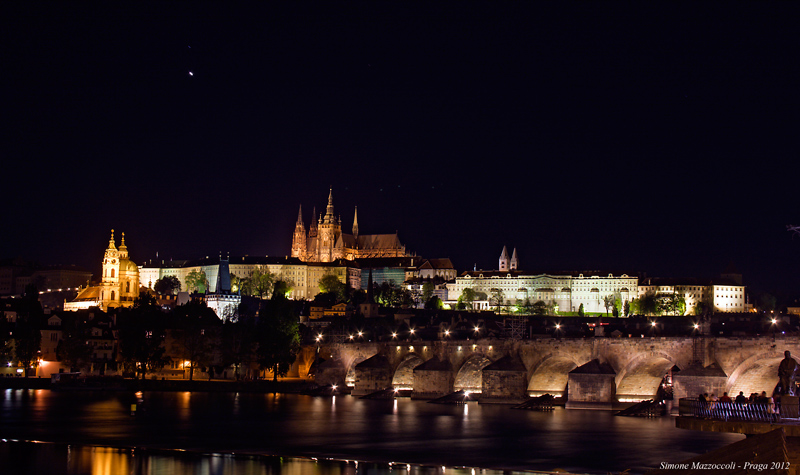 Praga by night