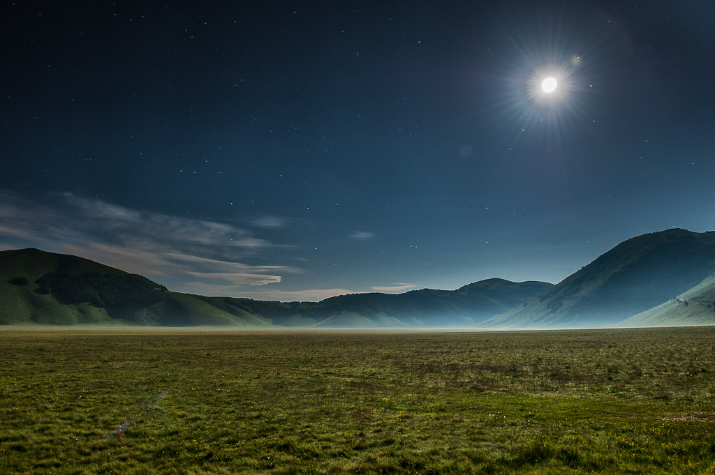 Piana di Castelluccio in notturna