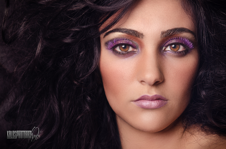 Smile with your eyes... SMIZE!