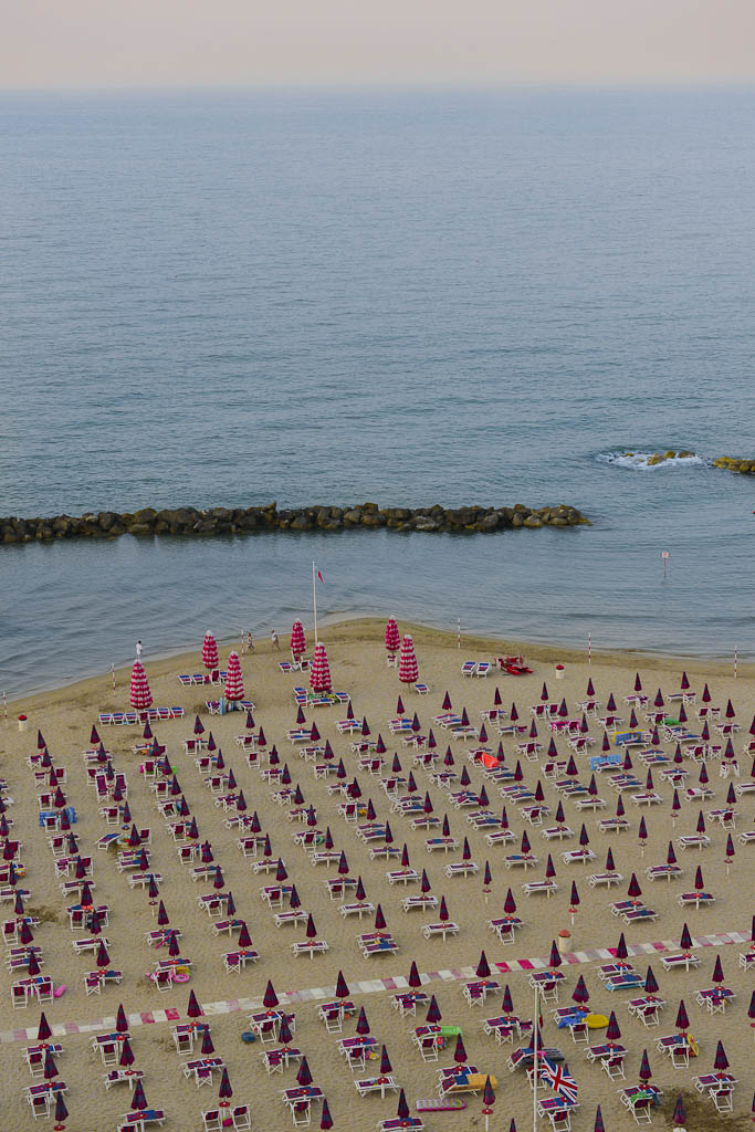 spiaggia in chiusura