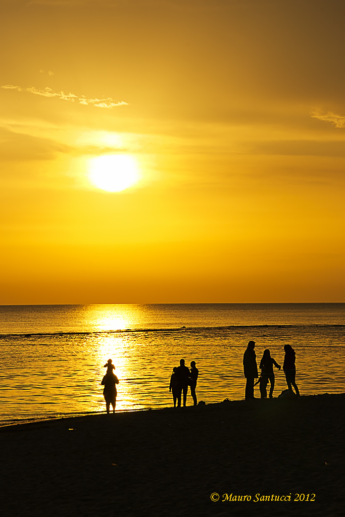 Silhouette al tramonto
