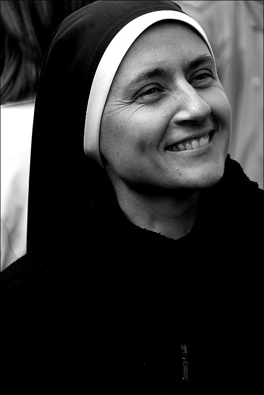 Il sorriso della religiosa