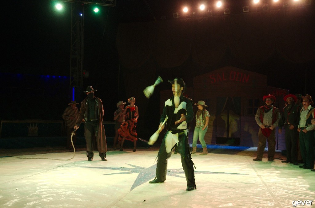 circo r. martni donna orfei