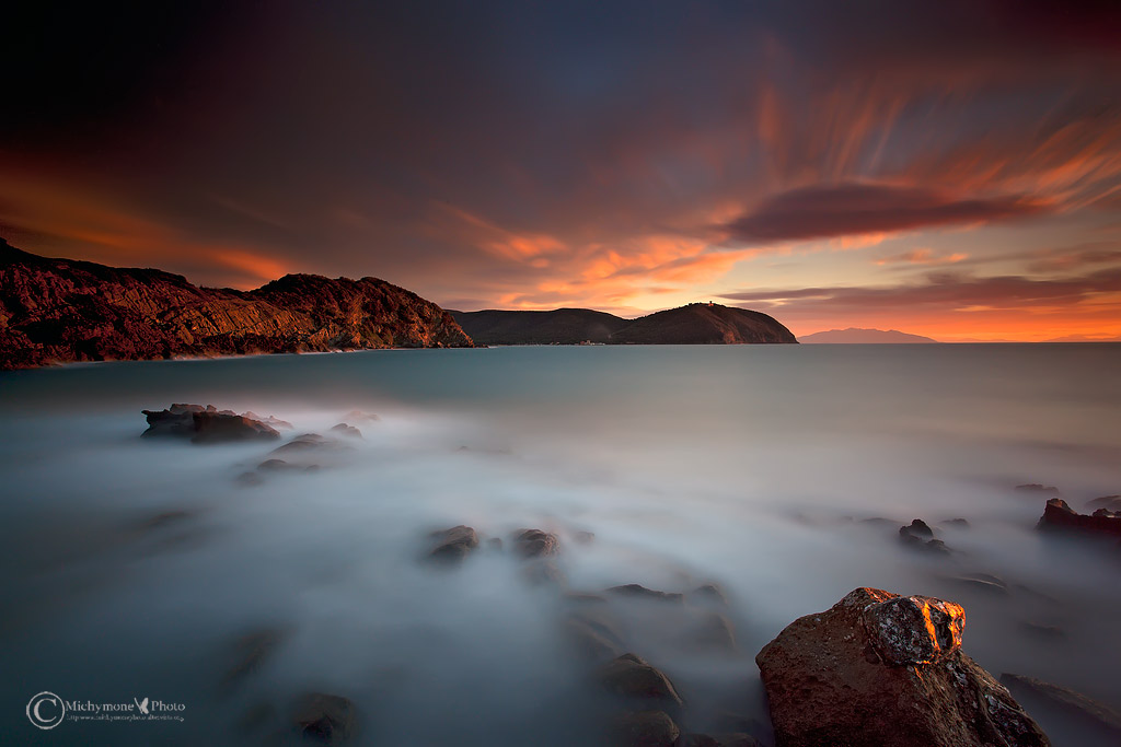 Red Explosion ---Baratti - Livorno