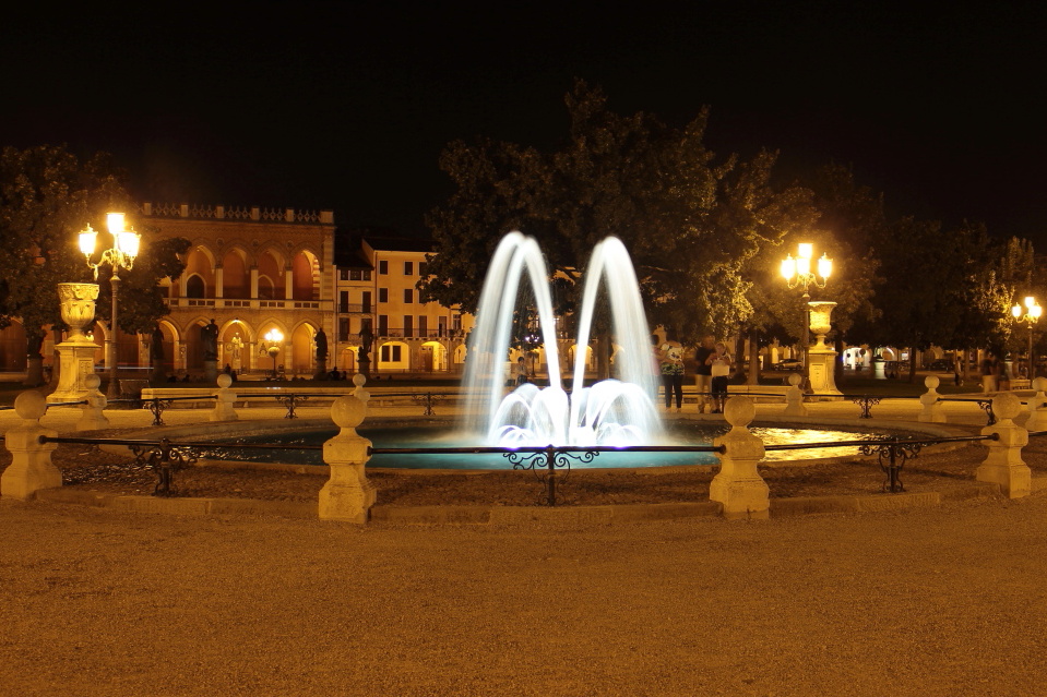 Prato della Valle, Fontana