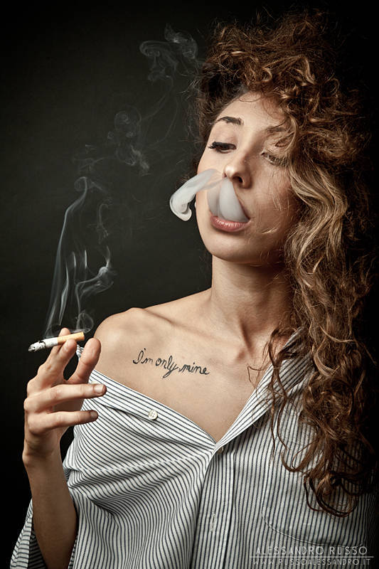 Donna che fuma...2