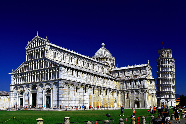 Pisa .