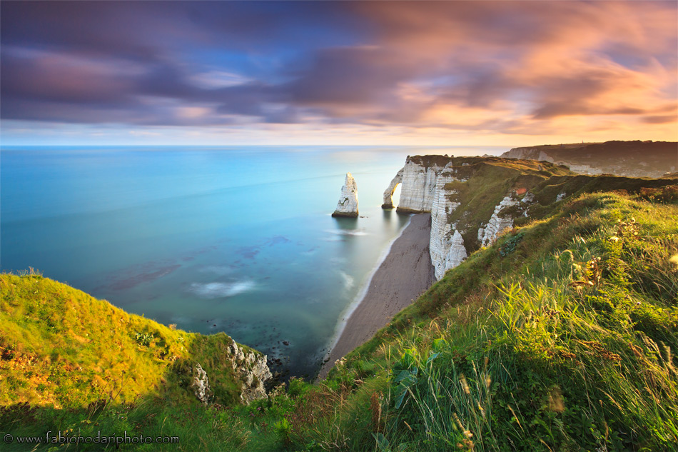 Alba su Etretat