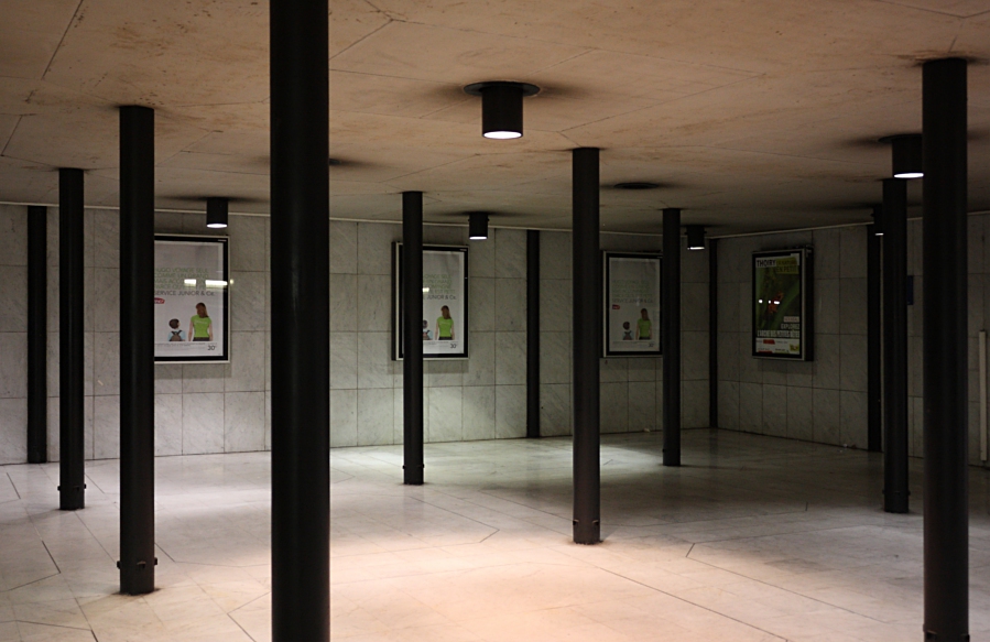 La sala delle colonne.