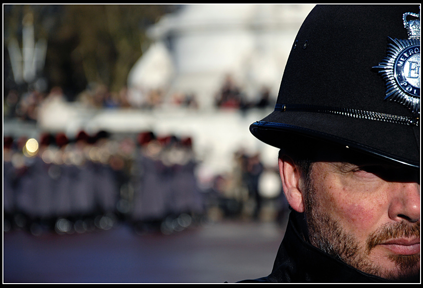 Changing the Guard at buckingham Palace