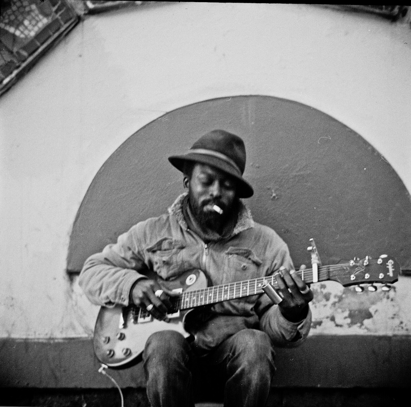 Bricklane busker bluesman