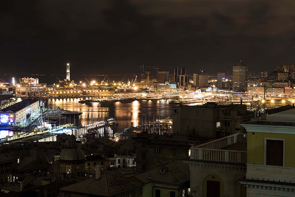 Genova di notte
