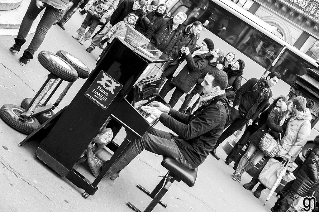 Questo pianista non lo guarda nessuno