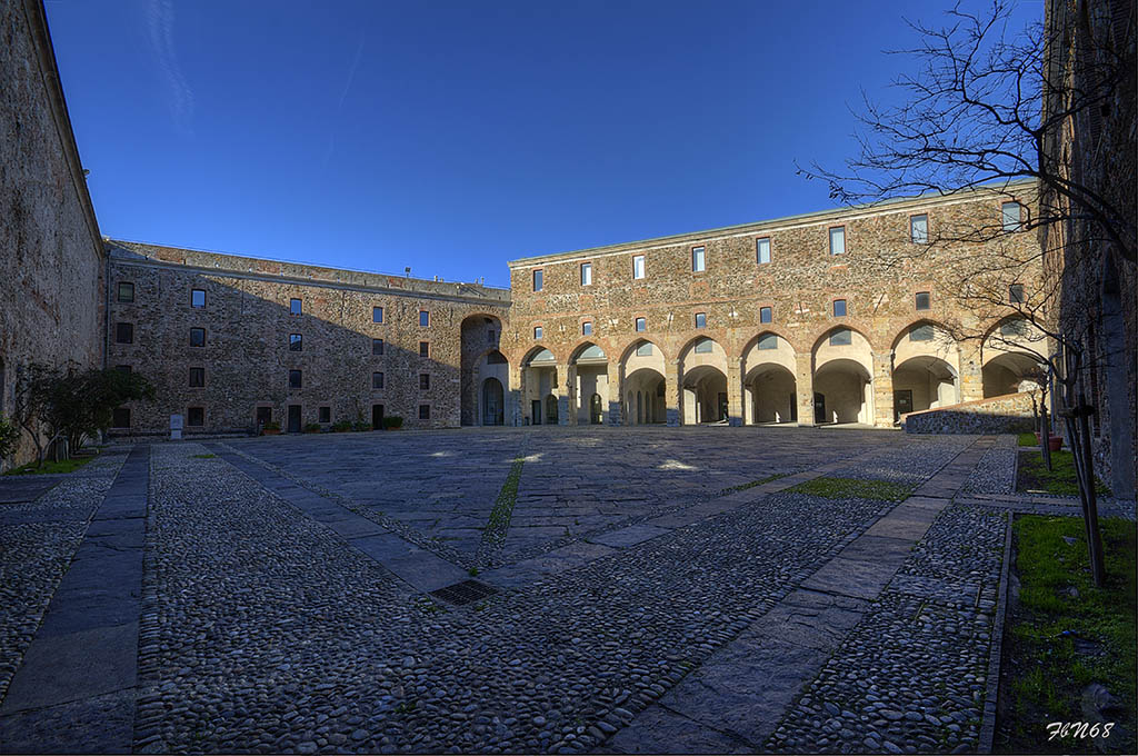 Piazza d'armi Fortezza del Priamar (SV)