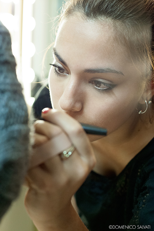 Io sono una truccatrice...al lavoro.