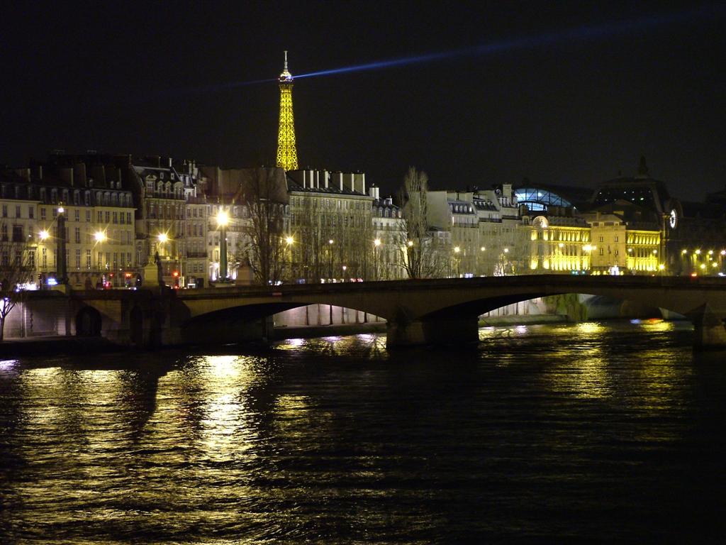 Paris di notte