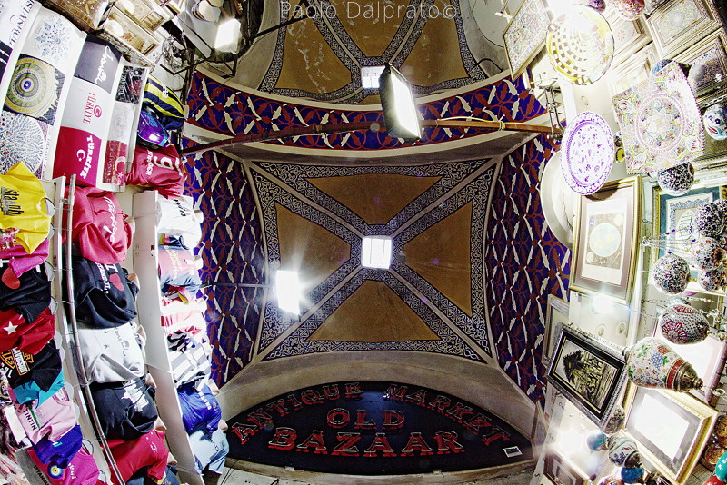 Il Cielo Sopra il Gran Bazaar