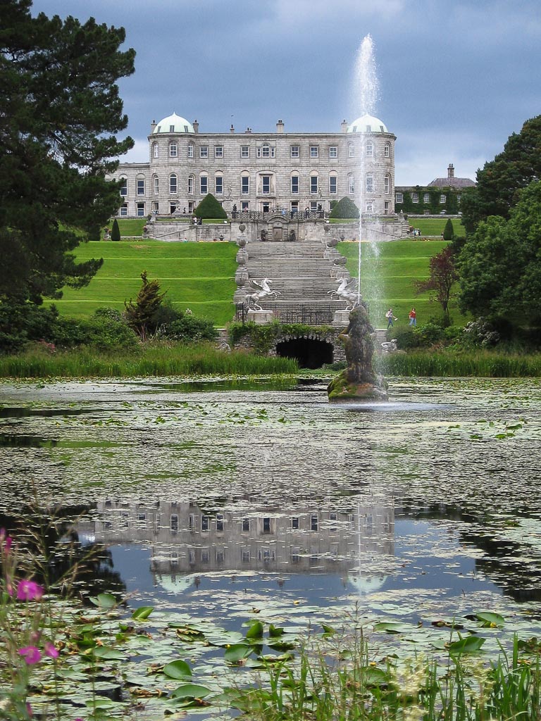 Powerscourt house , Irlanda