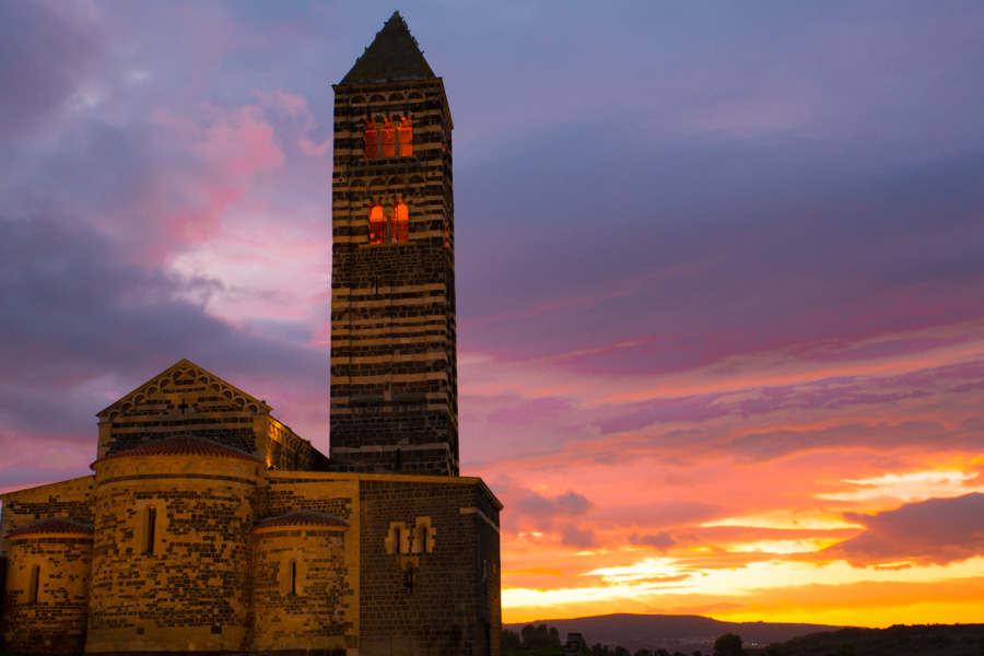 Tramonto a Saccargia