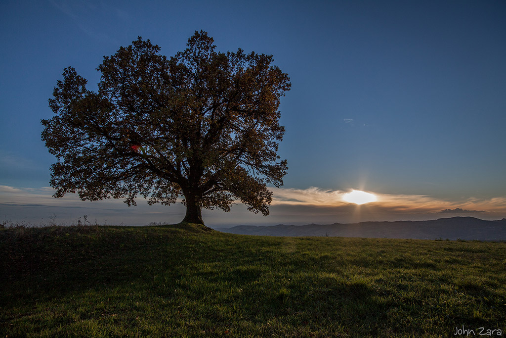 Tramonto sulla collina