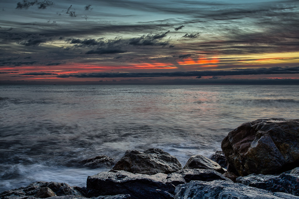 Le prime luci dell'alba