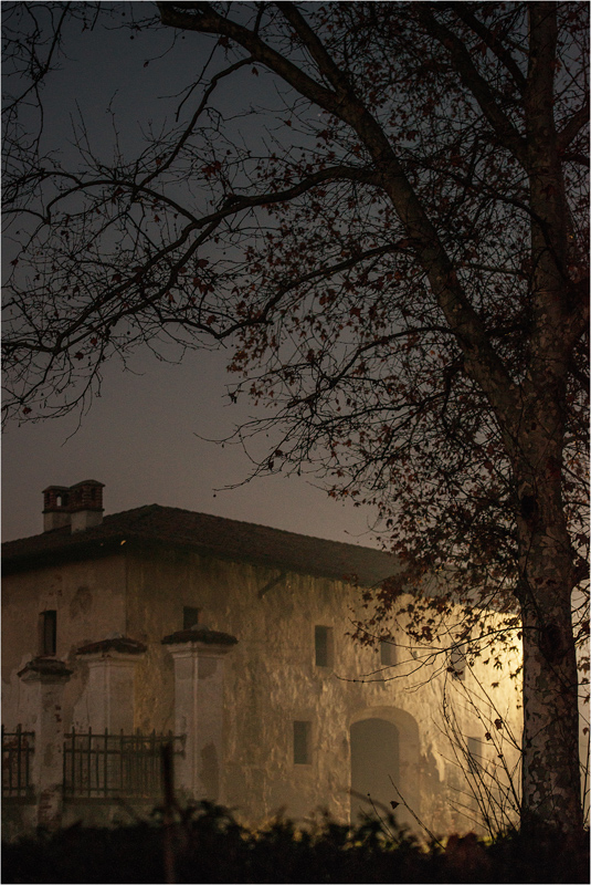 Attardandomi oltre la sera...