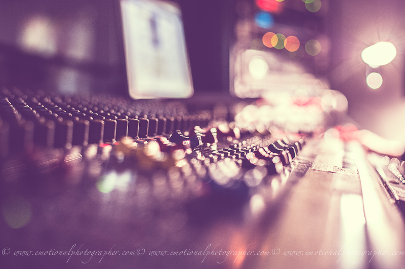 ...regia, musicale...