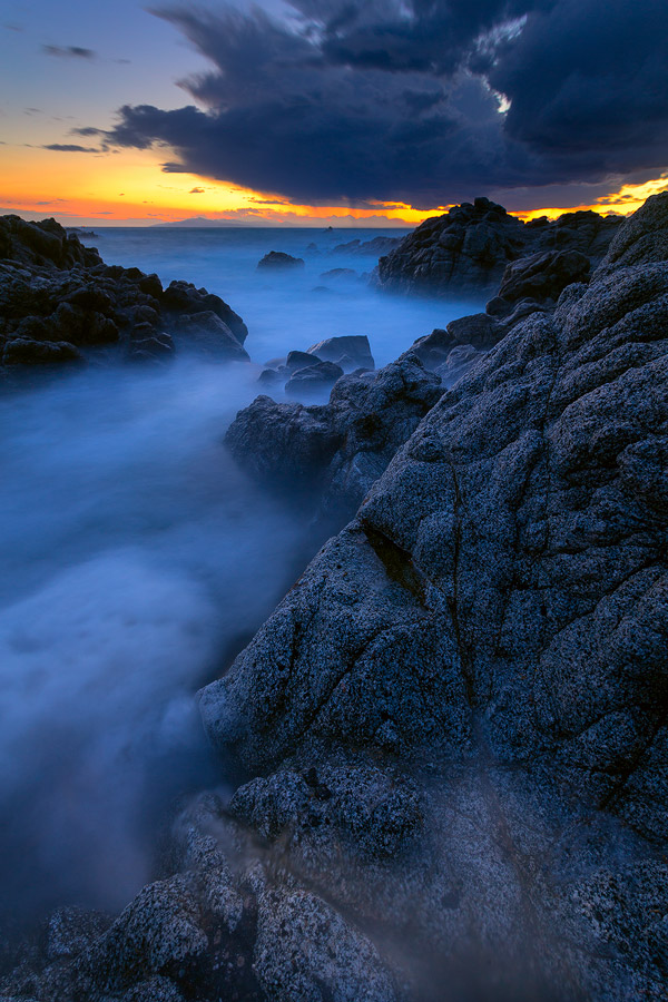 Horizon in Blue Hour