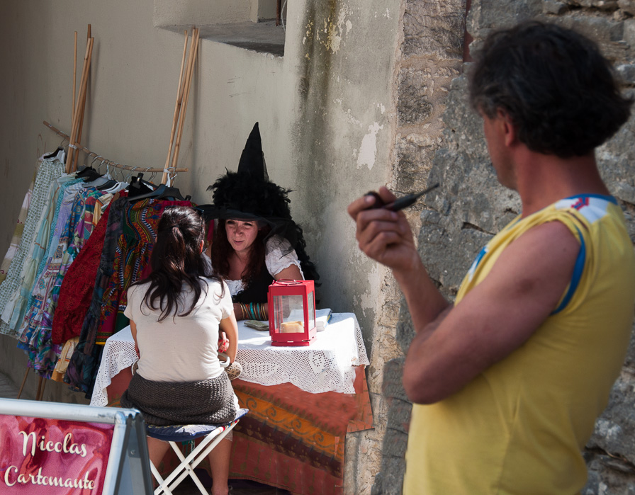 La cartomante e il guardiaspalle