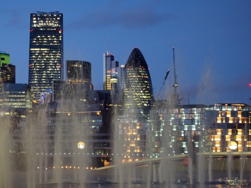 Giochi d'acqua e la City