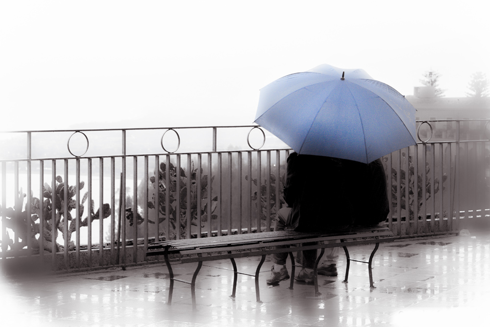 amore sotto la pioggia di taormina
