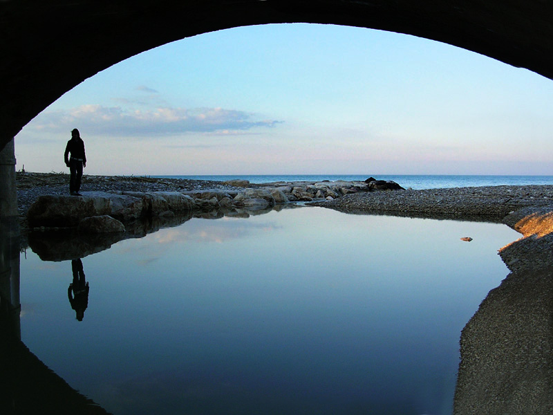 .::Under the bridge::.