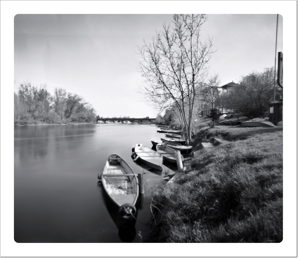 un sabato italiano ;/) pinhole
