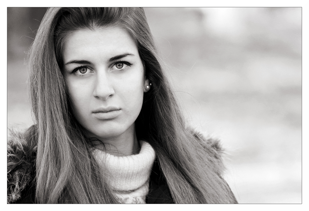 Alessia, guardami...