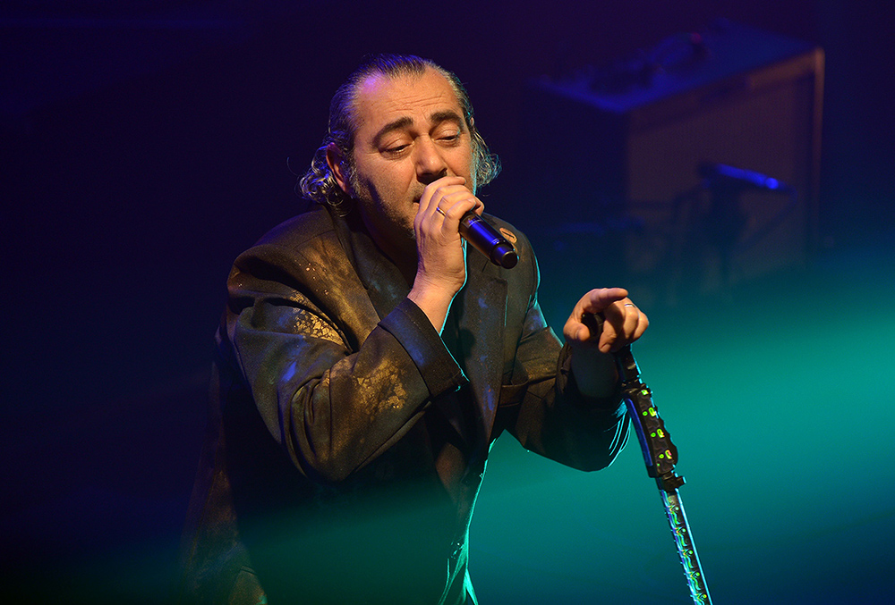 Luca Carboni live in  teatro