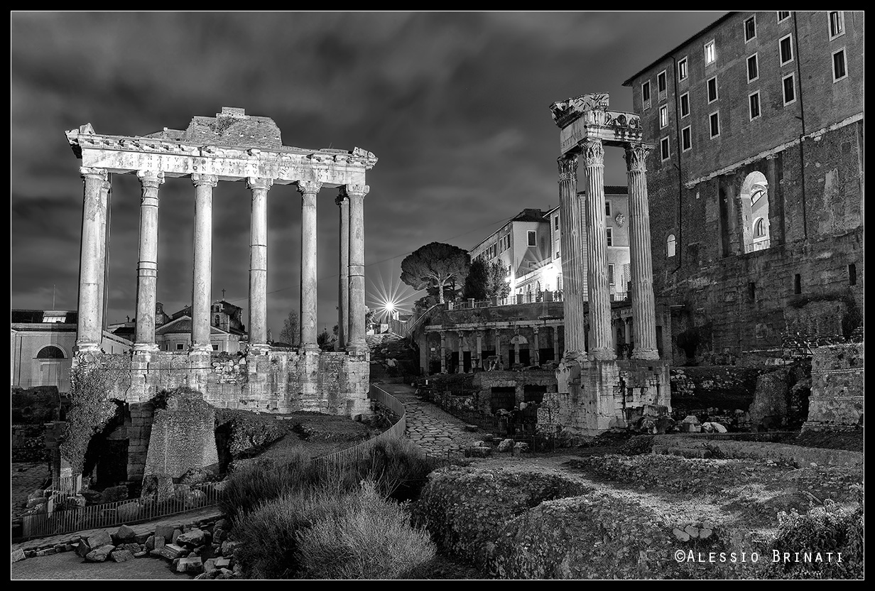 Roma by night