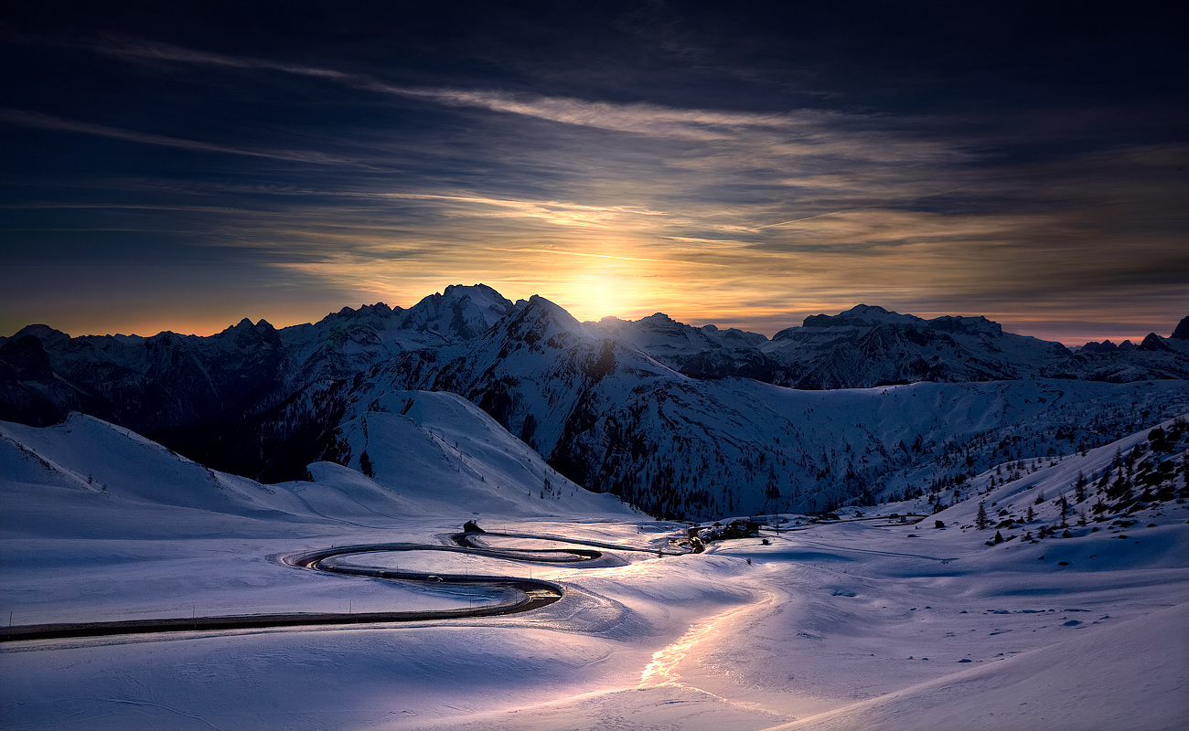 La strada per il passo Giau