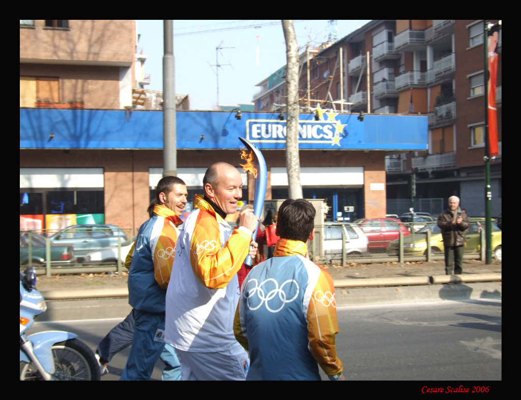 Fiaccola Olimpica a Torino 9 febbraio 2006