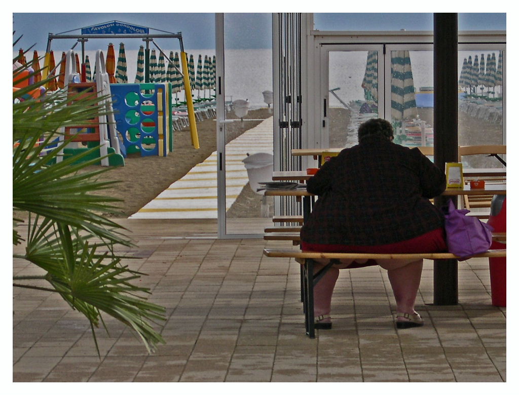 un mare di solitudine